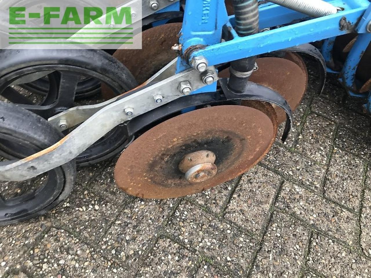 Lemken solitair 8/300 + zirkon 10/300 - Sämaschine: das Bild 2 Lemken solitair 8/300 + zirkon 10/300 - Sämaschine: das Bild 2