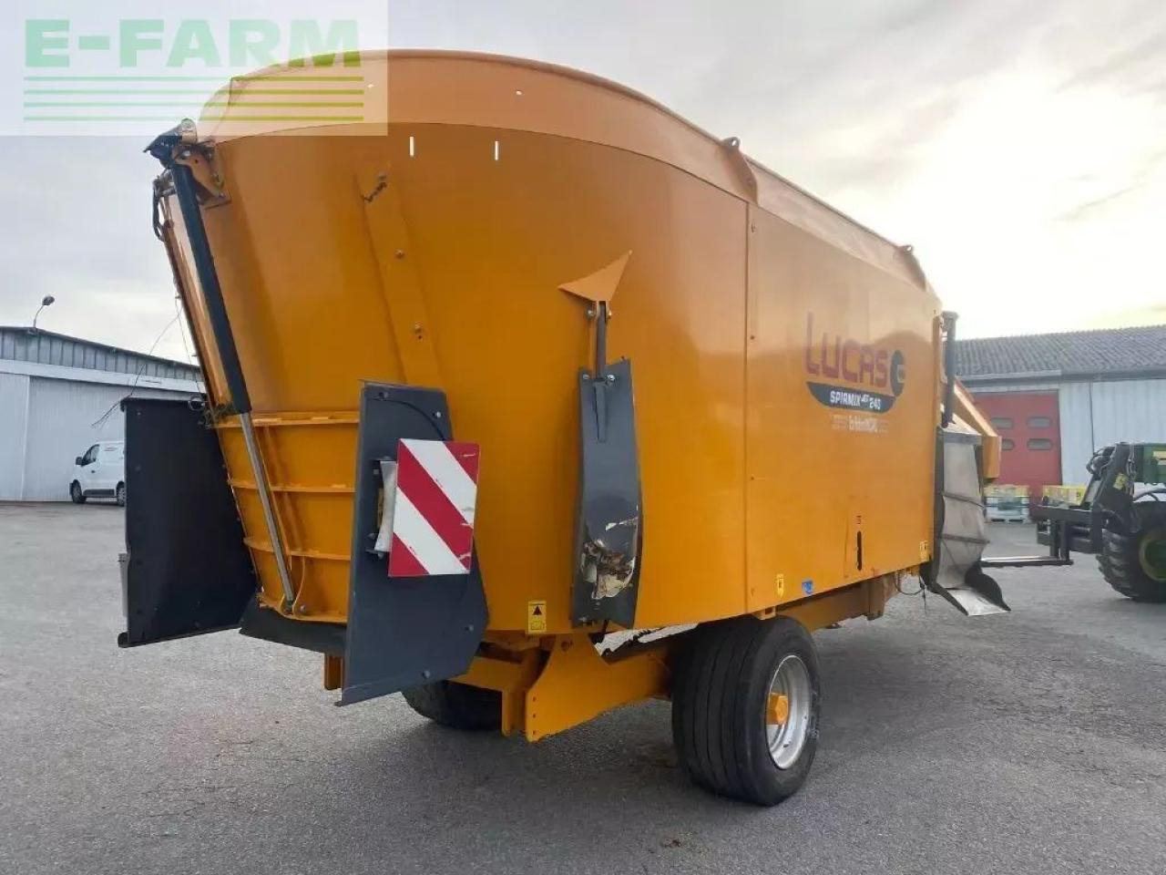 Lucas spirmixjet 240 - Fütterungstechnik: das Bild 2 Lucas spirmixjet 240 - Fütterungstechnik: das Bild 2