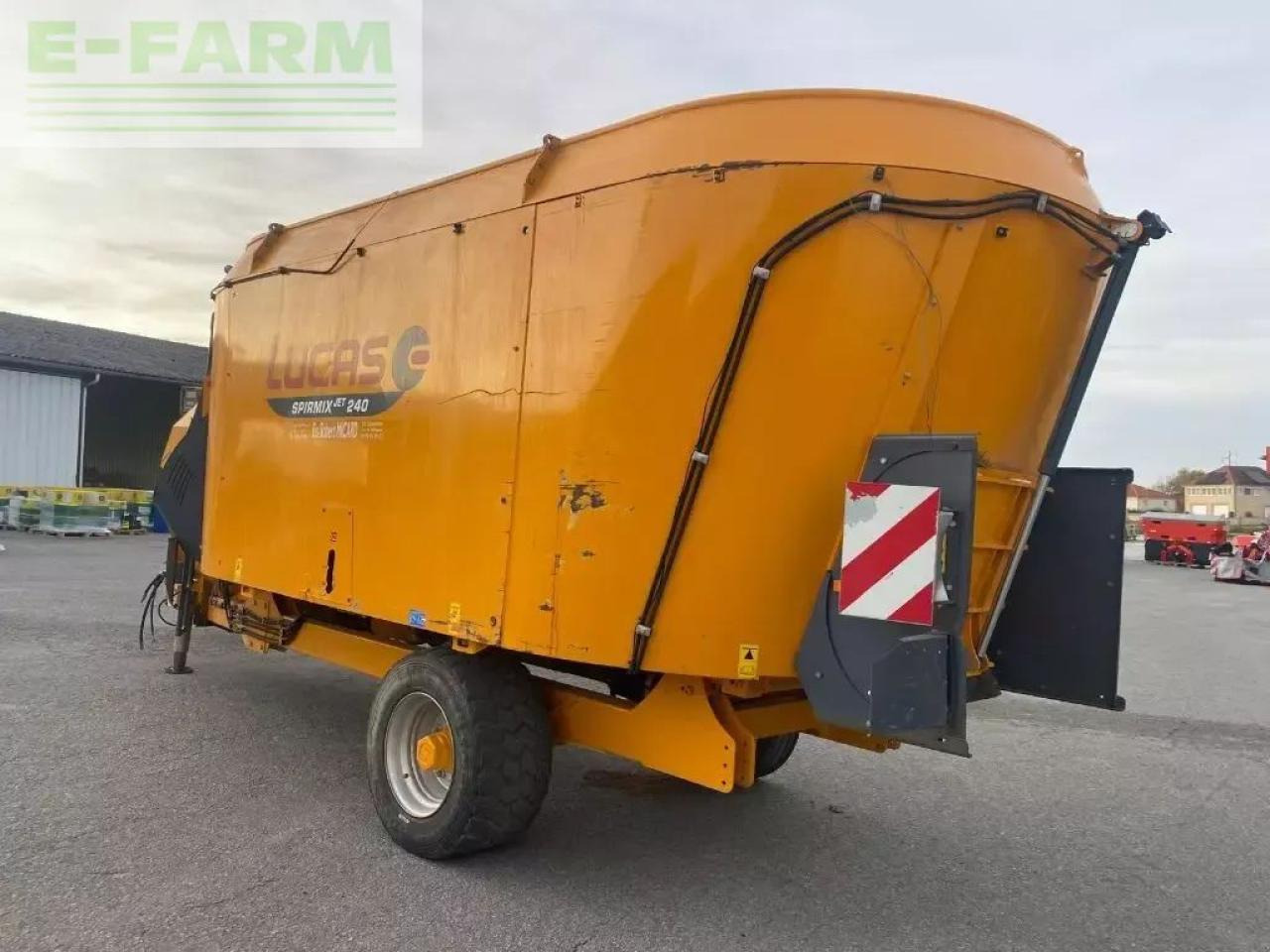 Lucas spirmixjet 240 - Fütterungstechnik: das Bild 3 Lucas spirmixjet 240 - Fütterungstechnik: das Bild 3