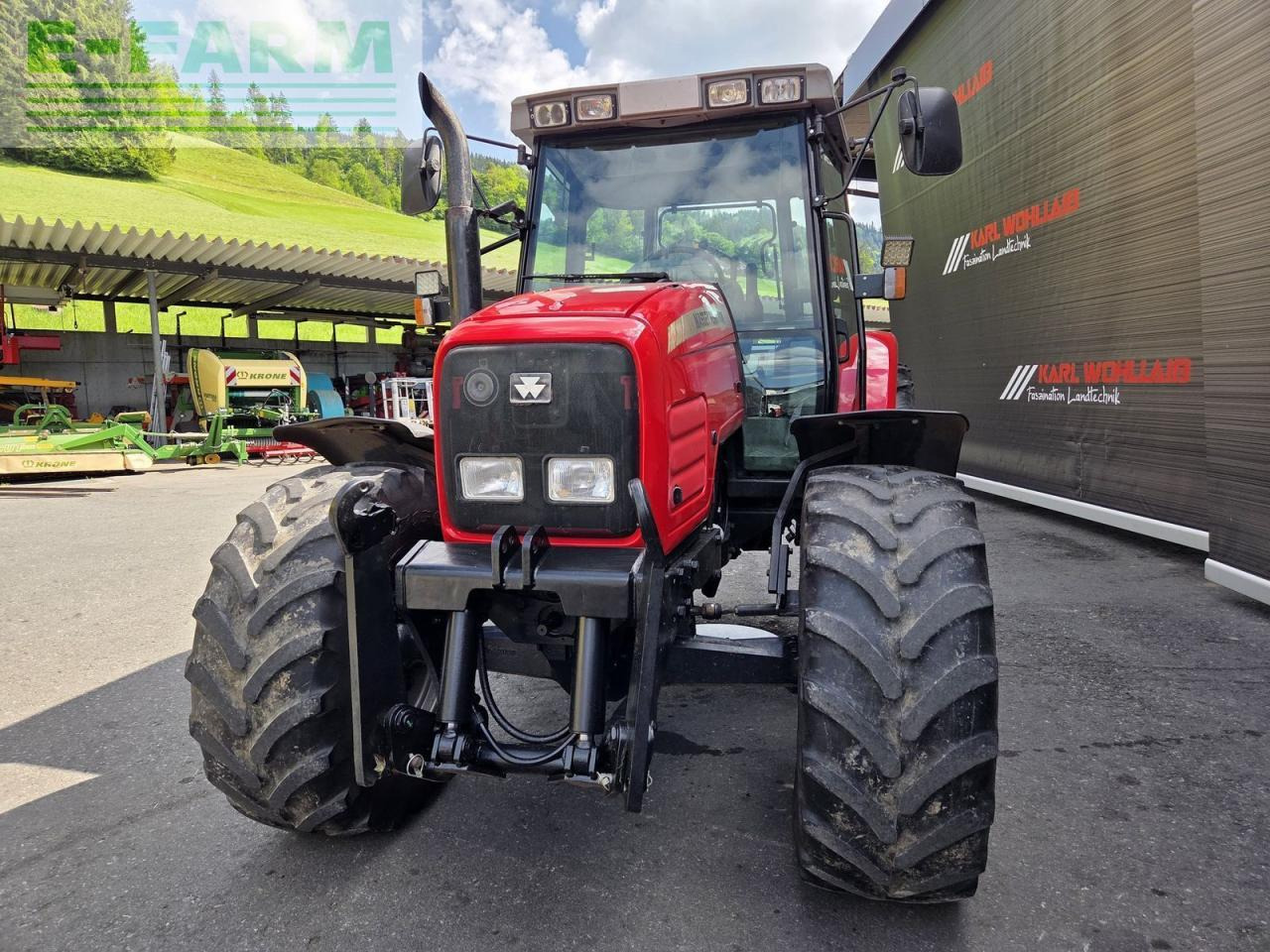 Massey Ferguson 6235-4 - Traktor: das Bild 5 Massey Ferguson 6235-4 - Traktor: das Bild 5