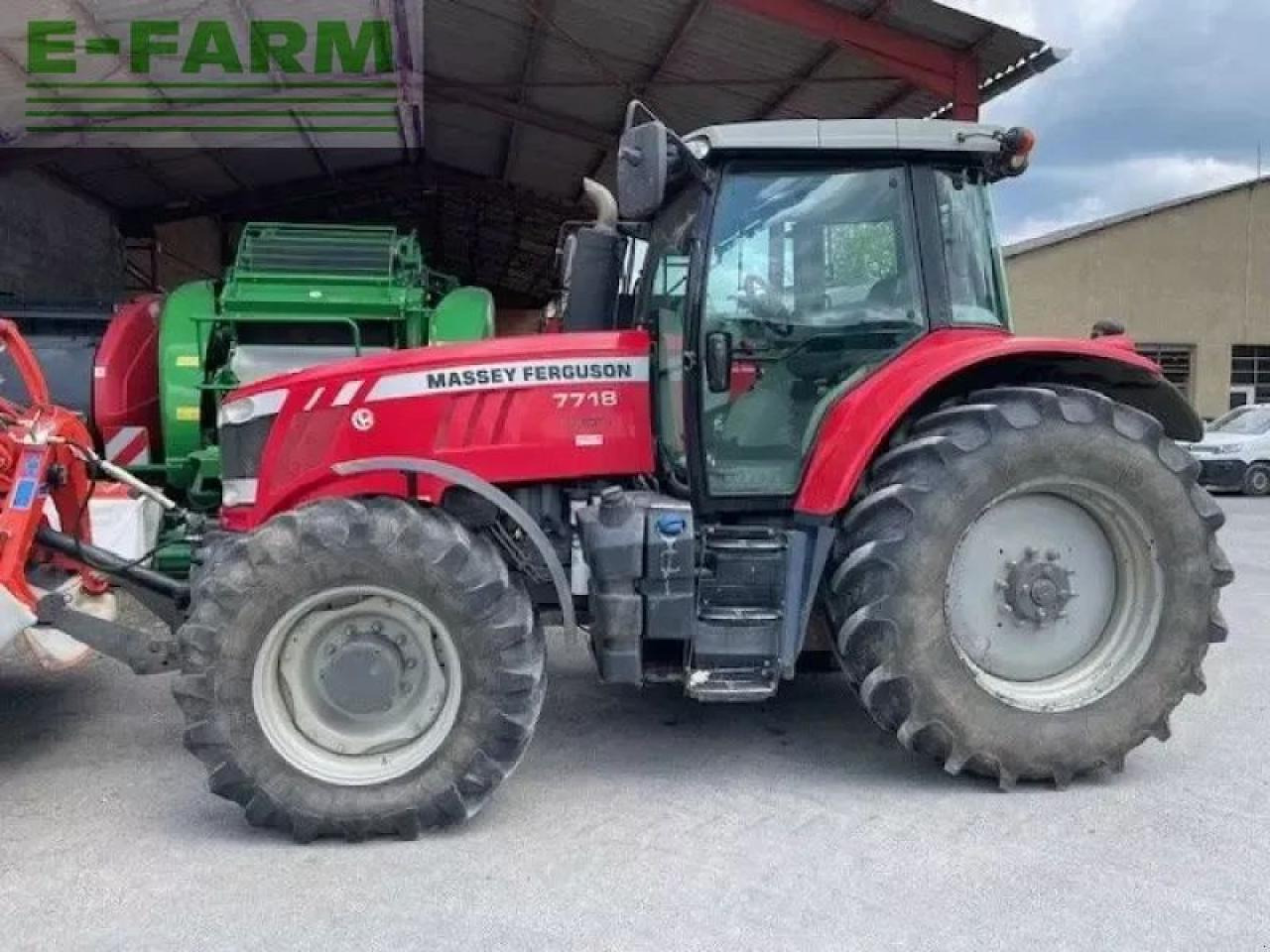 Massey Ferguson 7718 - Traktor: das Bild 1 Massey Ferguson 7718 - Traktor: das Bild 1