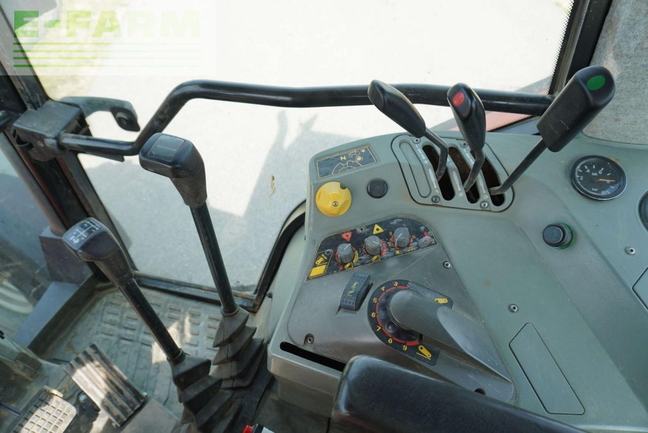 Traktor Massey Ferguson 8160-4: das Bild 8