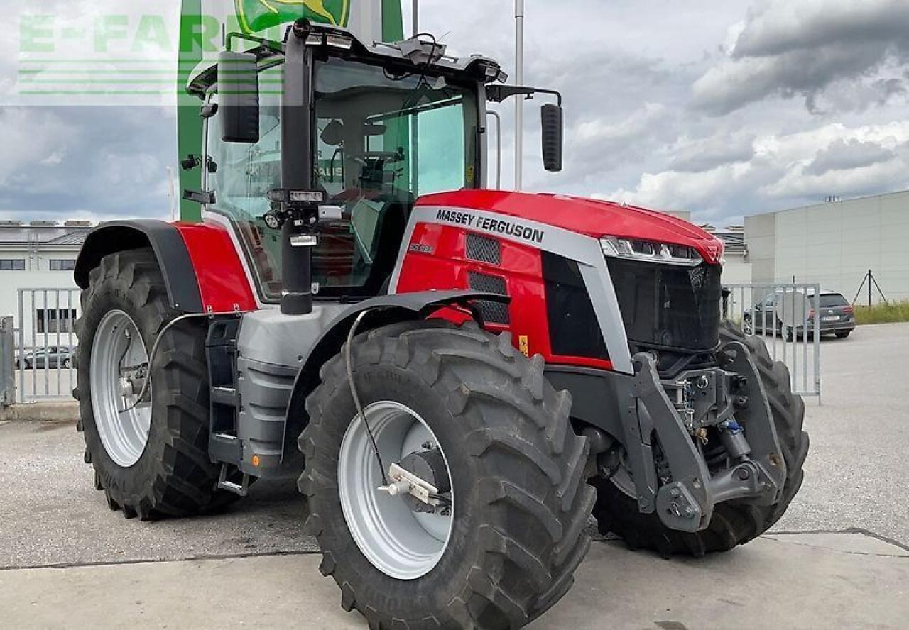 Massey Ferguson 8s.225 dyna e-power exc - Traktor: das Bild 2 Massey Ferguson 8s.225 dyna e-power exc - Traktor: das Bild 2