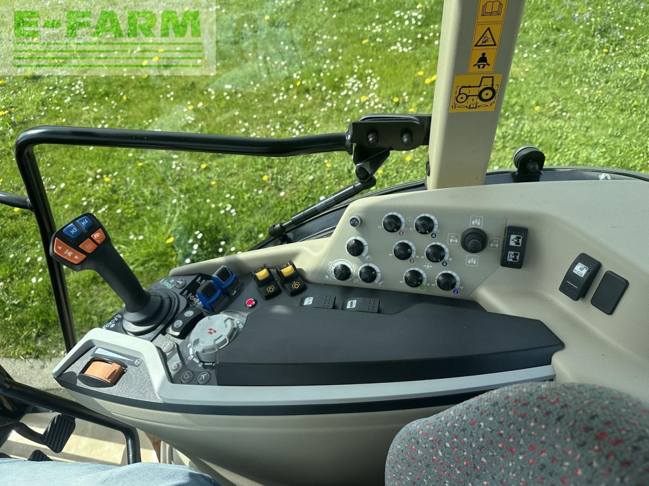 Traktor Massey Ferguson mf 3708: das Bild 11 Traktor Massey Ferguson mf 3708: das Bild 11