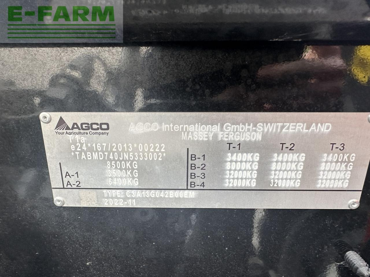 Massey Ferguson mf 5713 m - Traktor: das Bild 3 Massey Ferguson mf 5713 m - Traktor: das Bild 3