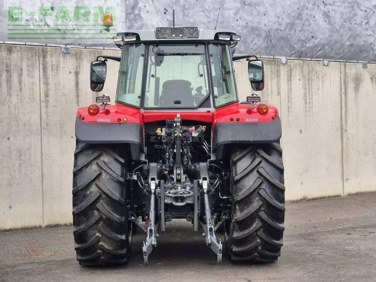 Massey Ferguson mf 6s.180 - Traktor: das Bild 4 Massey Ferguson mf 6s.180 - Traktor: das Bild 4