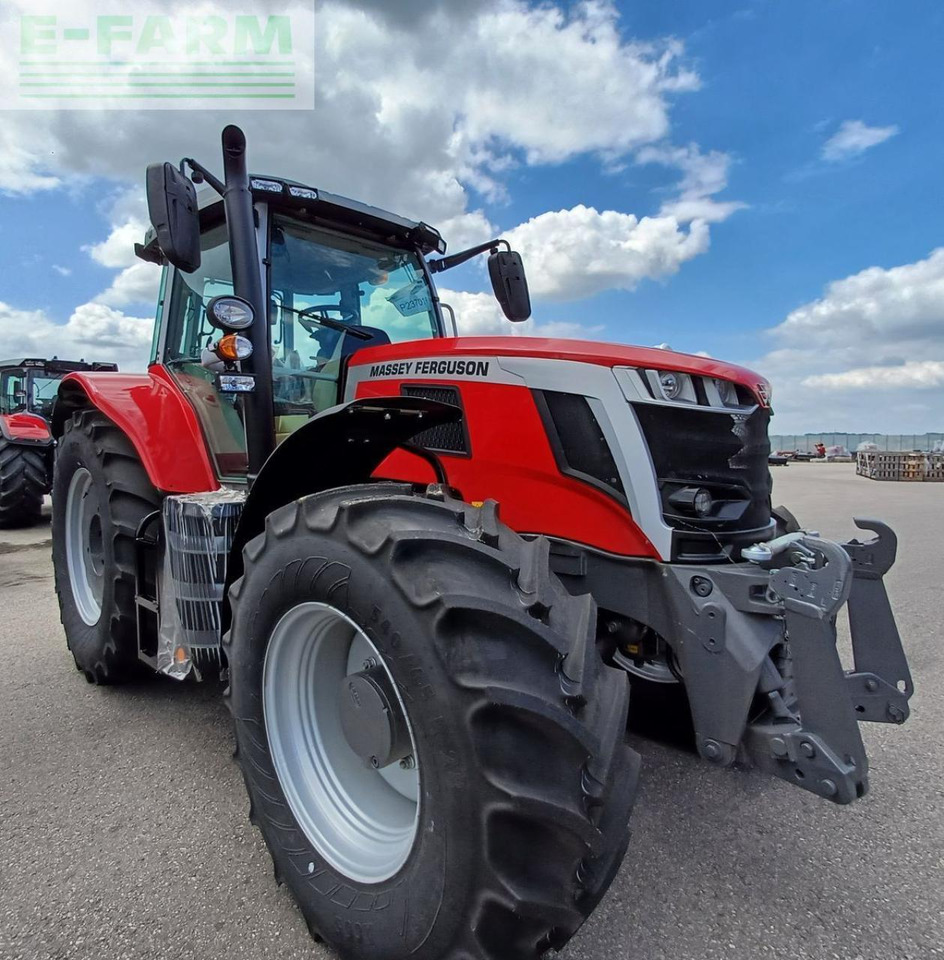 Massey Ferguson mf 7s.180 - Traktor: das Bild 1 Massey Ferguson mf 7s.180 - Traktor: das Bild 1