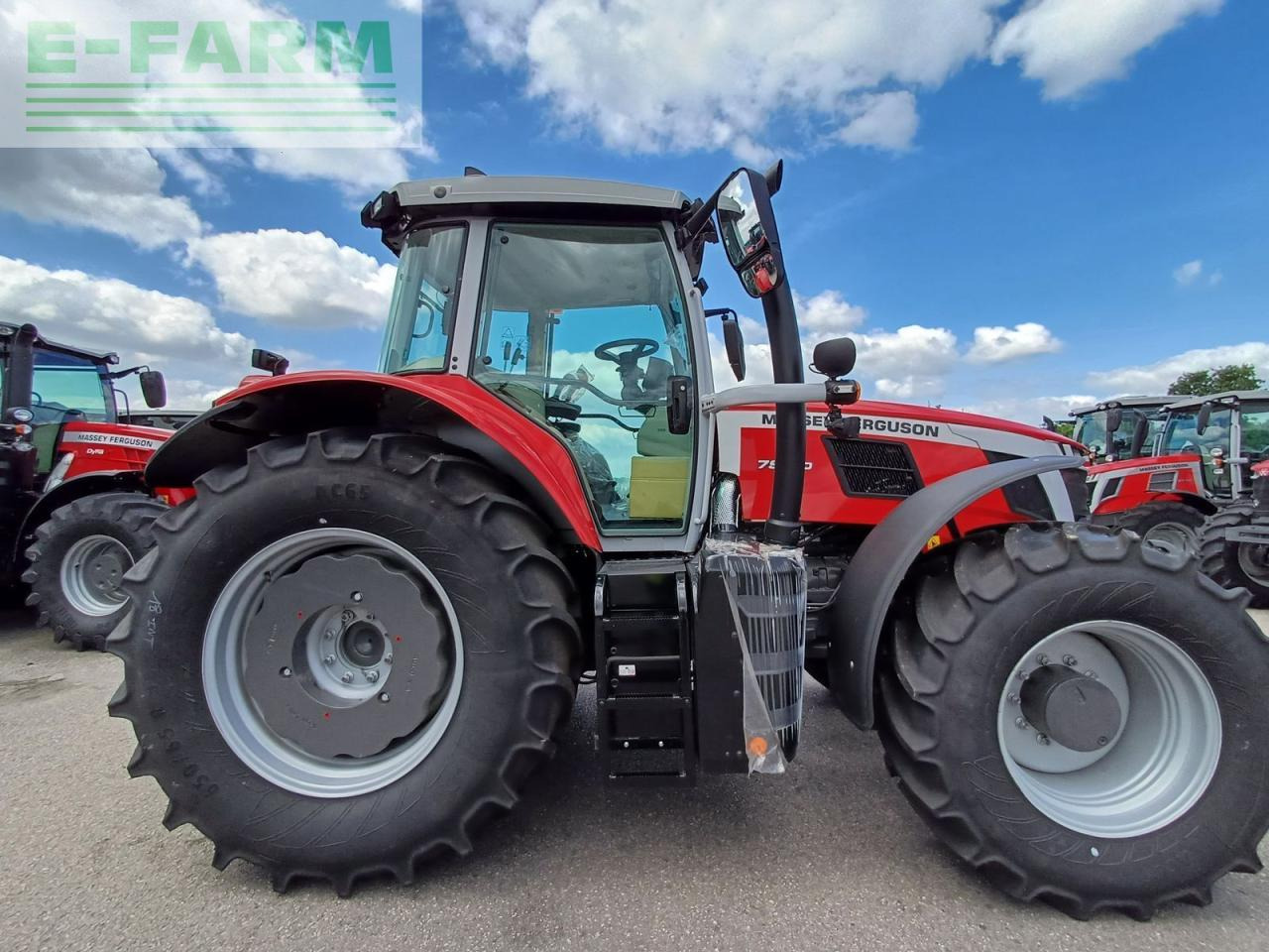 Massey Ferguson mf 7s.180 - Traktor: das Bild 3 Massey Ferguson mf 7s.180 - Traktor: das Bild 3