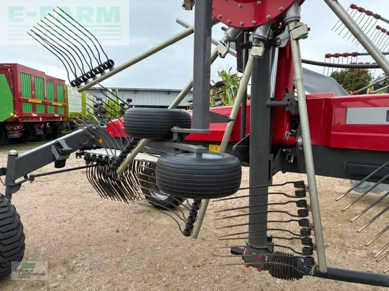 Massey Ferguson rk 842 sd-trc - Heuwender/ Wenderechen: das Bild 4 Massey Ferguson rk 842 sd-trc - Heuwender/ Wenderechen: das Bild 4