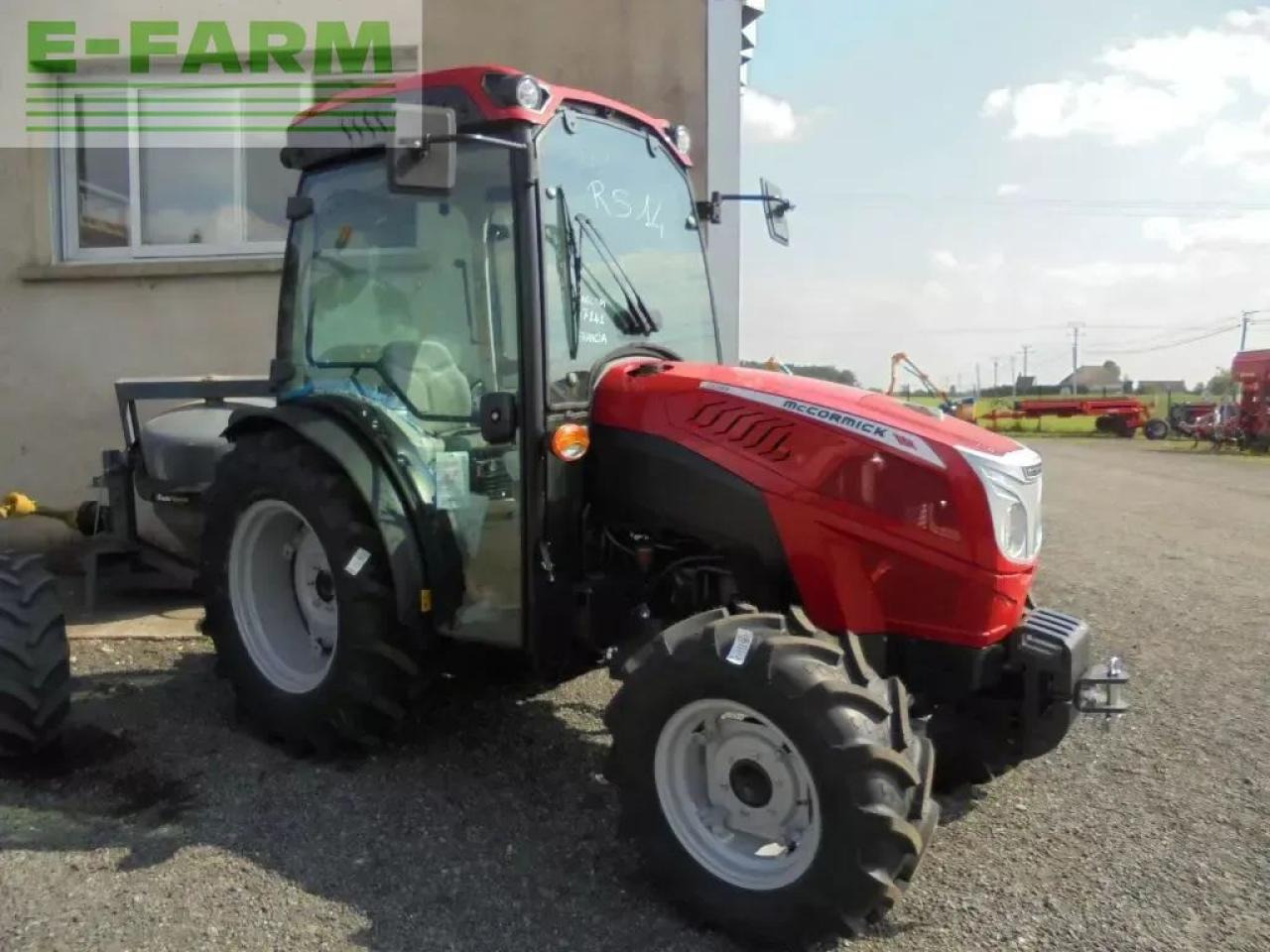 McCormick x2.055 - Traktor: das Bild 3 McCormick x2.055 - Traktor: das Bild 3