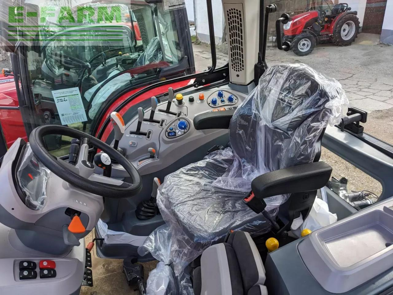 McCormick x5.085 - Traktor: das Bild 4 McCormick x5.085 - Traktor: das Bild 4