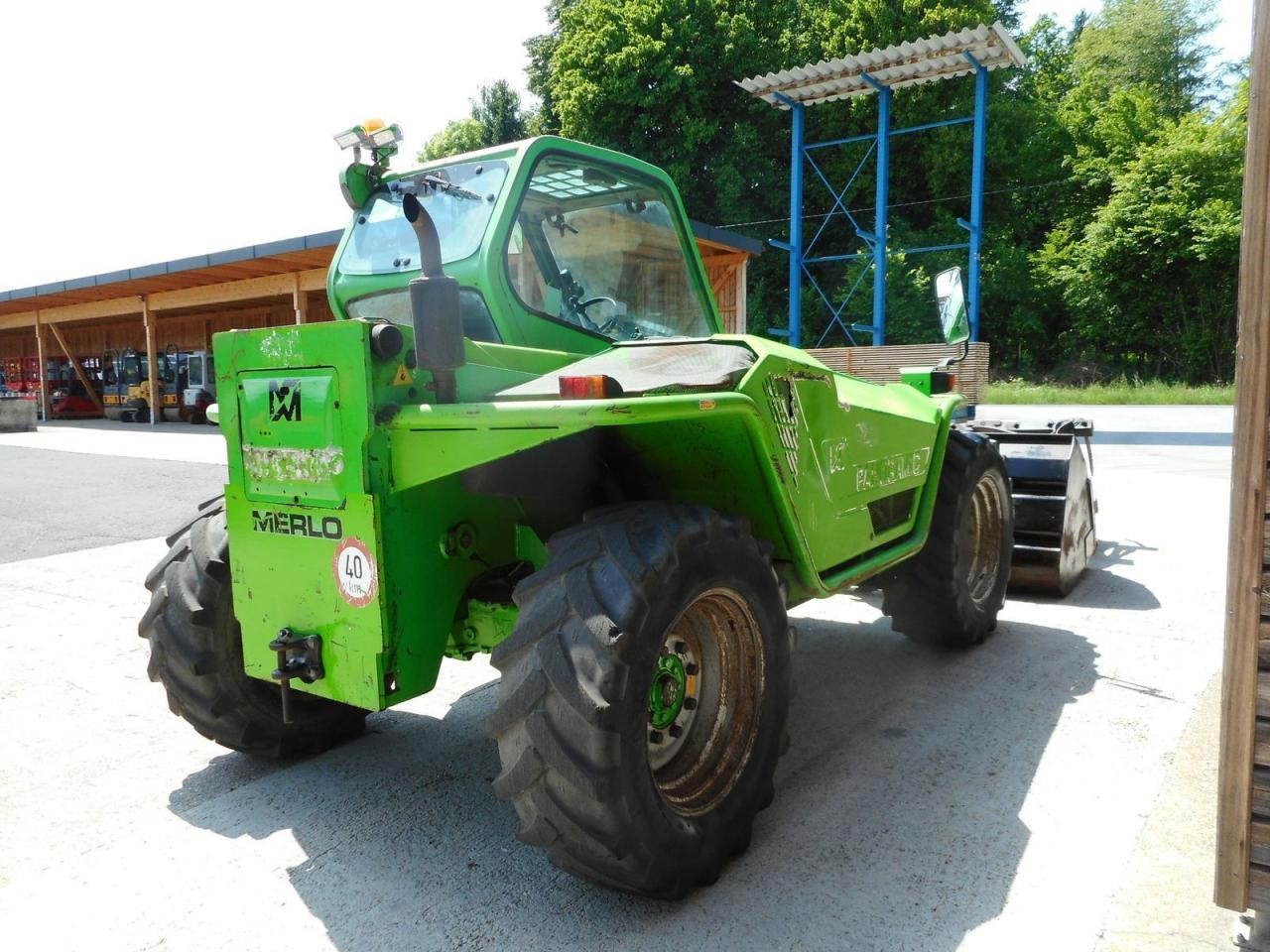 Merlo p33.7kt mit schaufel + greiferschaufel + gabel - Teleskoplader: das Bild 4 Merlo p33.7kt mit schaufel + greiferschaufel + gabel - Teleskoplader: das Bild 4