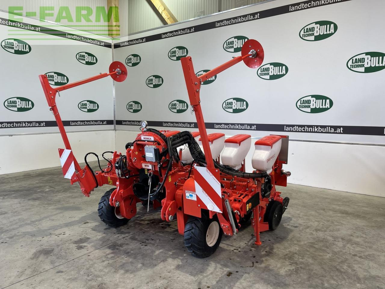 Mustang monica 6 reihen variabel 45-75cm - Einzelkornsämaschine: das Bild 1 Mustang monica 6 reihen variabel 45-75cm - Einzelkornsämaschine: das Bild 1