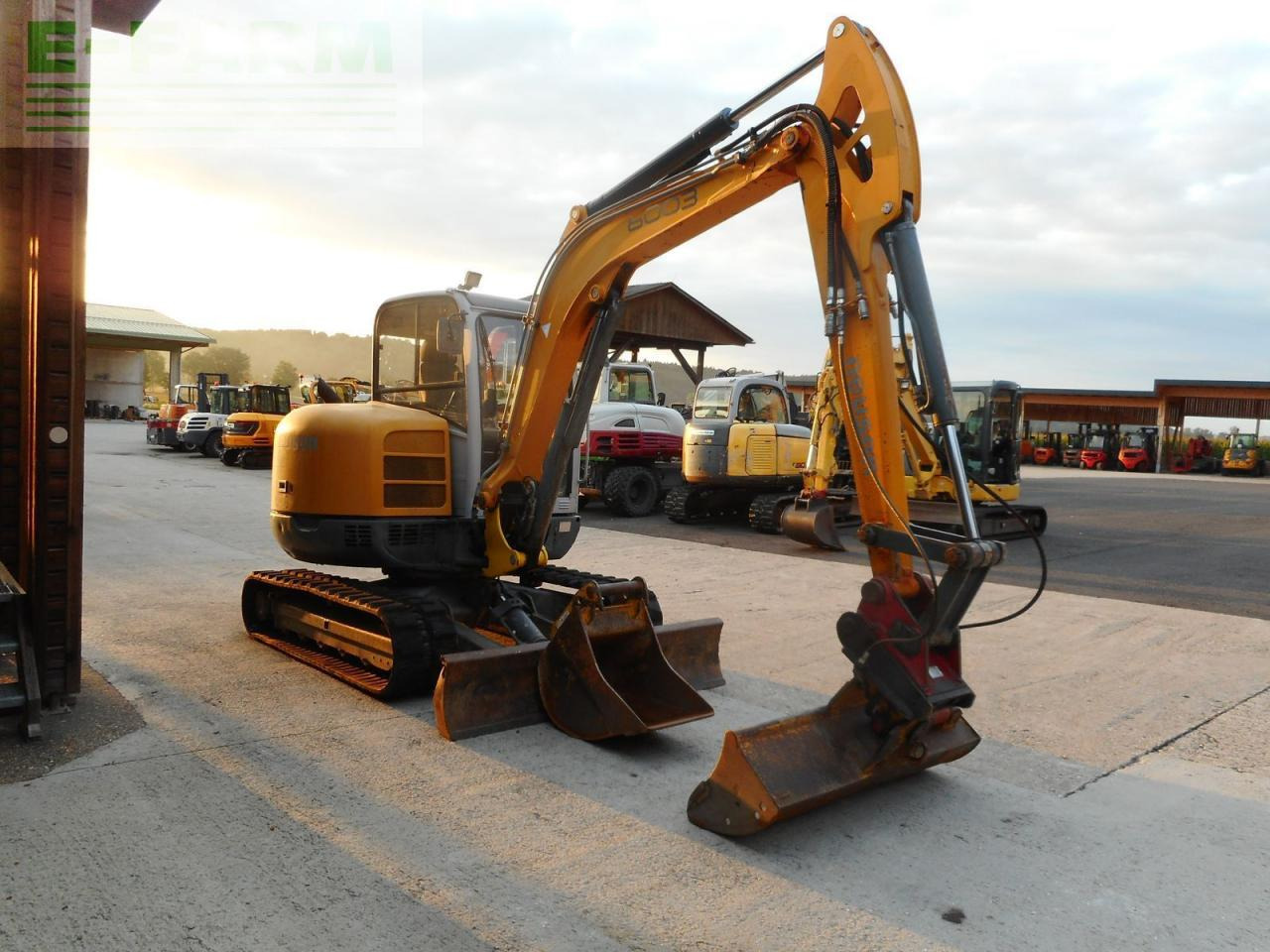 Neuson 600rd ( 5.500 kg ) - Minibagger: das Bild 5 Neuson 600rd ( 5.500 kg ) - Minibagger: das Bild 5