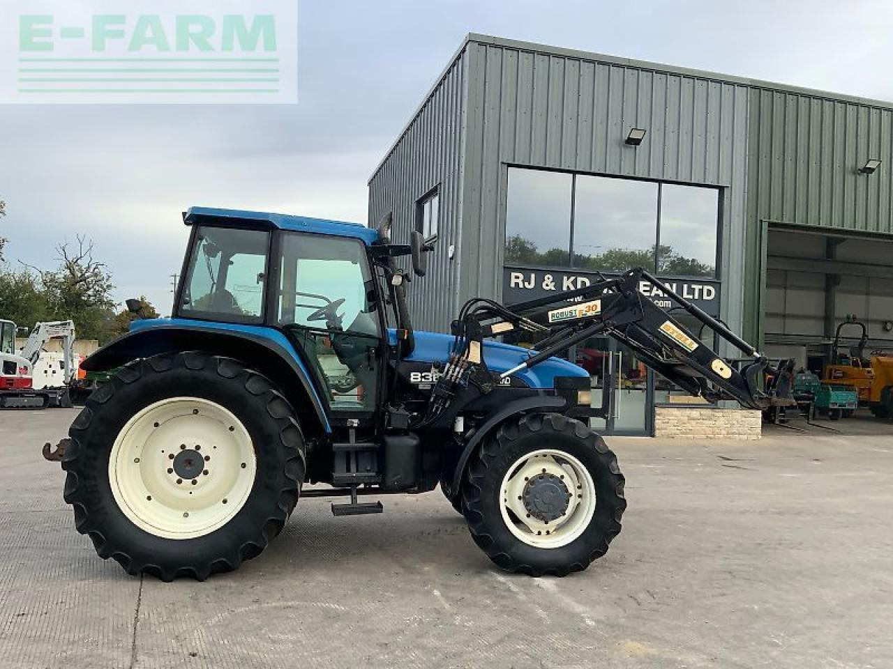 New Holland 8360 tractor (st24392) - Traktor: das Bild 2 New Holland 8360 tractor (st24392) - Traktor: das Bild 2