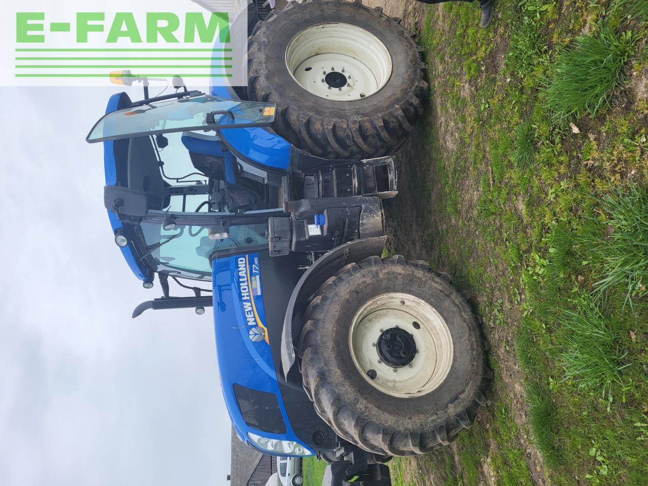 New Holland T 7.185 - Traktor: das Bild 5 New Holland T 7.185 - Traktor: das Bild 5