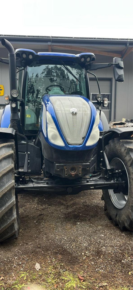 New Holland T6.180 SideWinder II SideWinder II - Traktor: das Bild 4 New Holland T6.180 SideWinder II SideWinder II - Traktor: das Bild 4