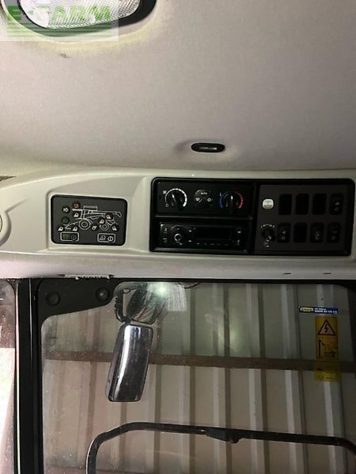 New Holland cr 8.80 - Mähdrescher: das Bild 3 New Holland cr 8.80 - Mähdrescher: das Bild 3