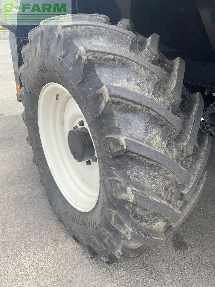 New Holland fr 480 - Feldhäcksler: das Bild 3 New Holland fr 480 - Feldhäcksler: das Bild 3