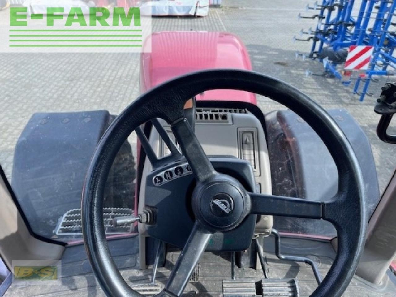Traktor New Holland magnum 280: das Bild 12