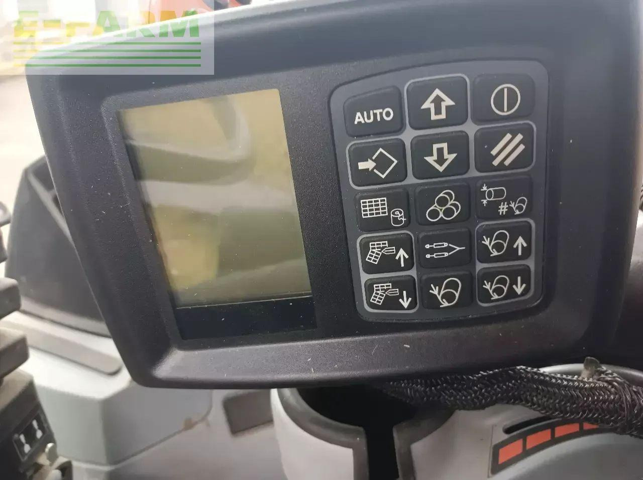 New Holland rolt belt 180 superfeed - Packenpresse: das Bild 5 New Holland rolt belt 180 superfeed - Packenpresse: das Bild 5