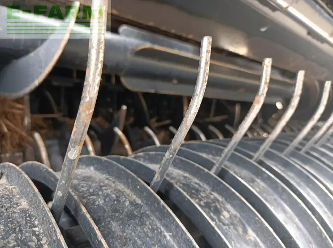 New Holland rolt belt 180 superfeed - Packenpresse: das Bild 4 New Holland rolt belt 180 superfeed - Packenpresse: das Bild 4