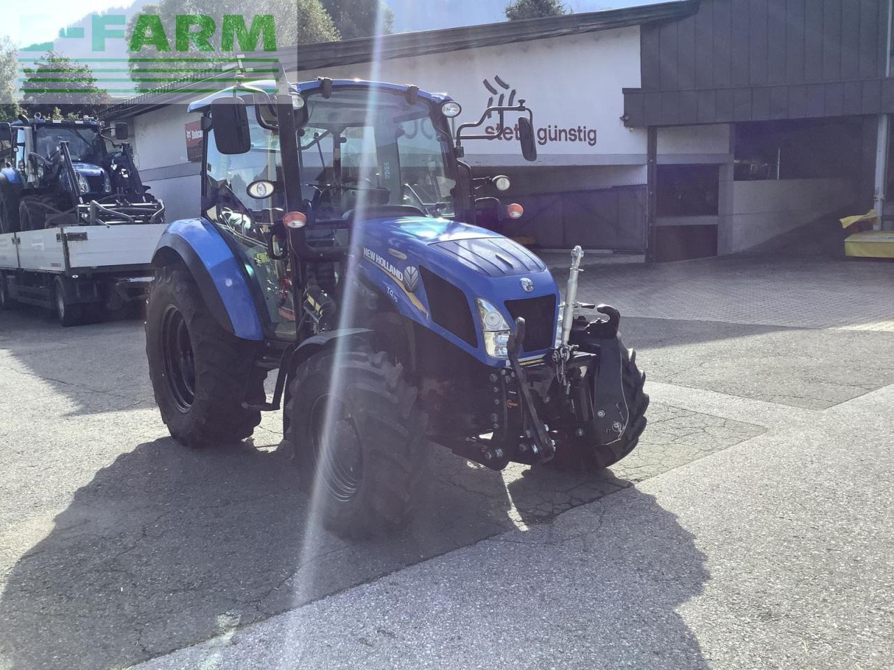 New Holland t4.75 powerstar - Traktor: das Bild 2 New Holland t4.75 powerstar - Traktor: das Bild 2
