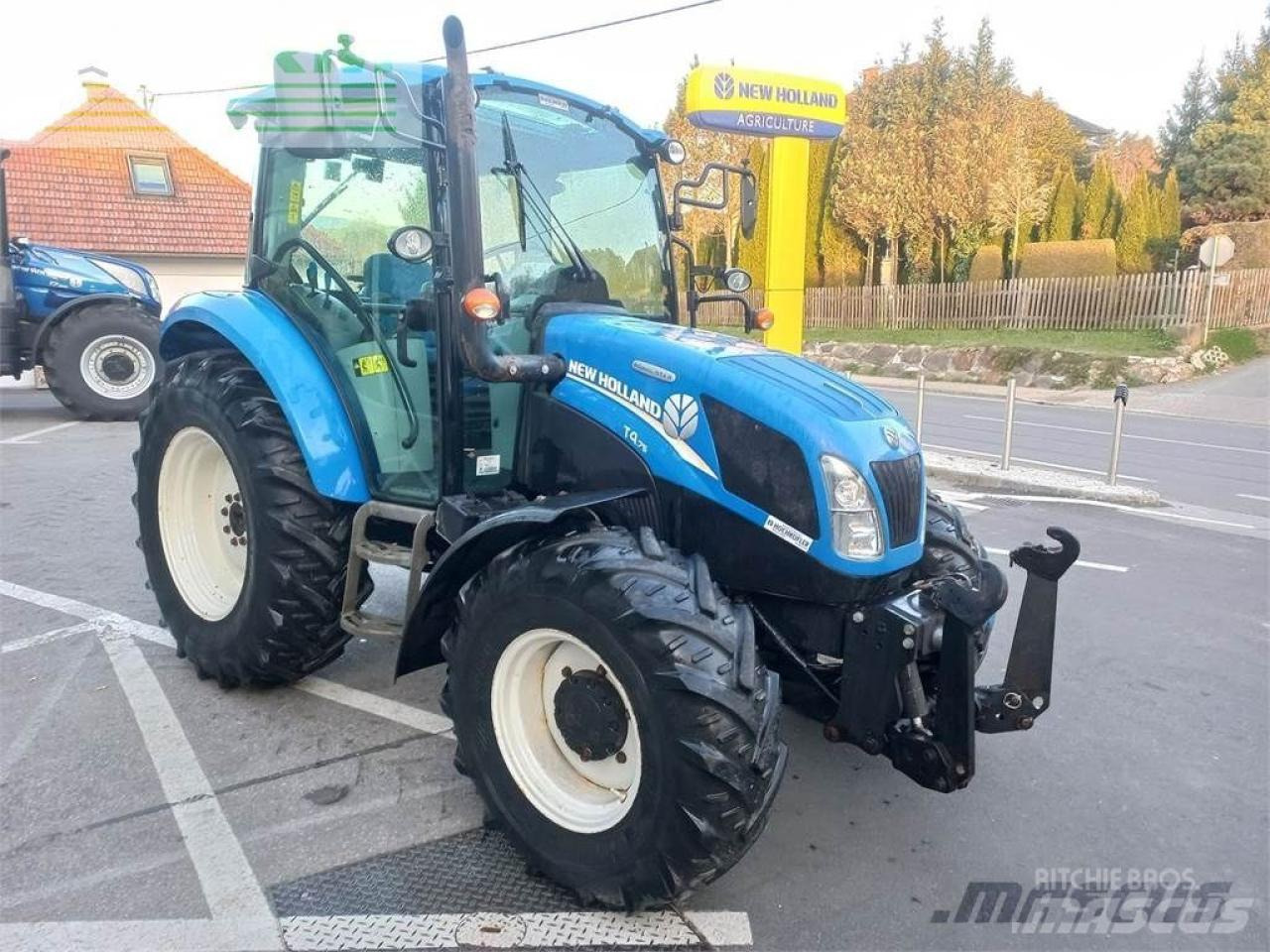 New Holland t4.75 powerstar Powerstar - Traktor: das Bild 2 New Holland t4.75 powerstar Powerstar - Traktor: das Bild 2