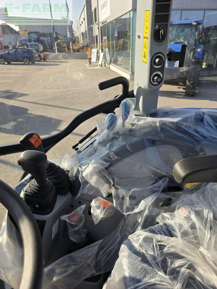 Traktor New Holland t4.75 stage v: das Bild 7