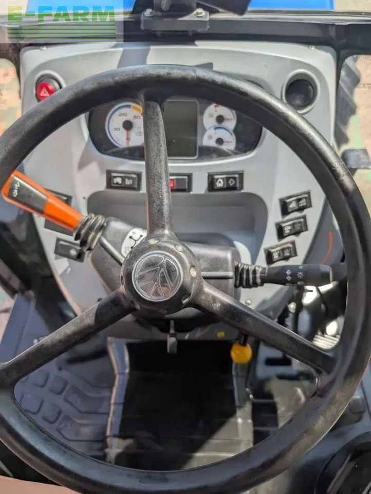 Traktor New Holland t4.90 f F: das Bild 22 Traktor New Holland t4.90 f F: das Bild 22