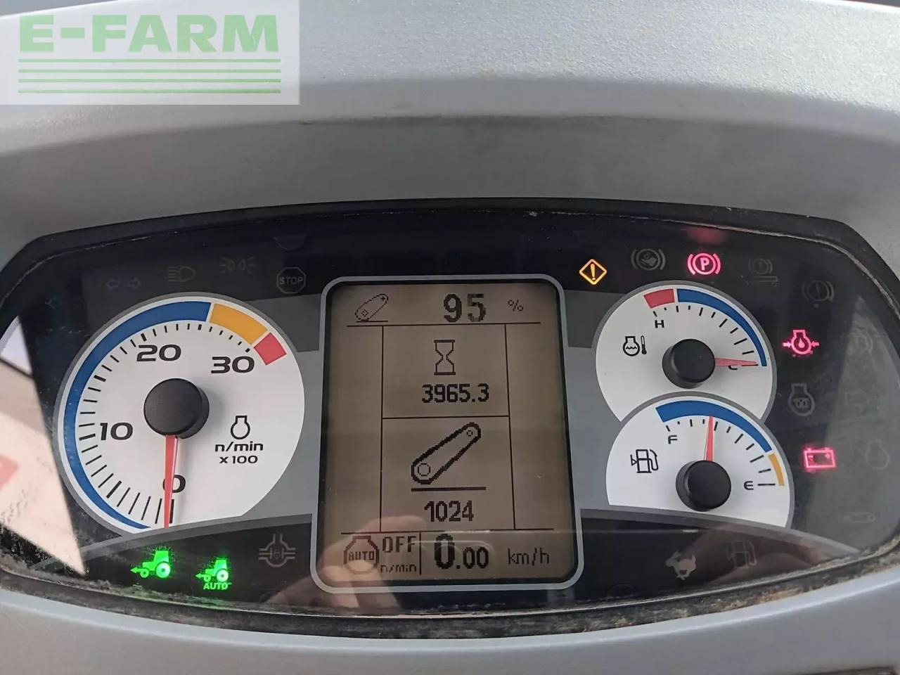 Traktor New Holland t4.90 f F: das Bild 15 Traktor New Holland t4.90 f F: das Bild 15