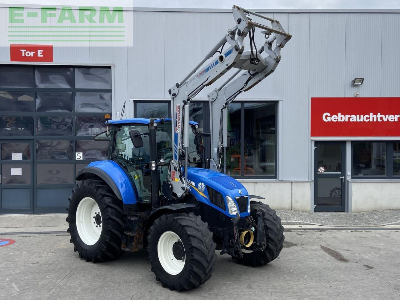 New Holland t5.105 electro command - Traktor: das Bild 2 New Holland t5.105 electro command - Traktor: das Bild 2