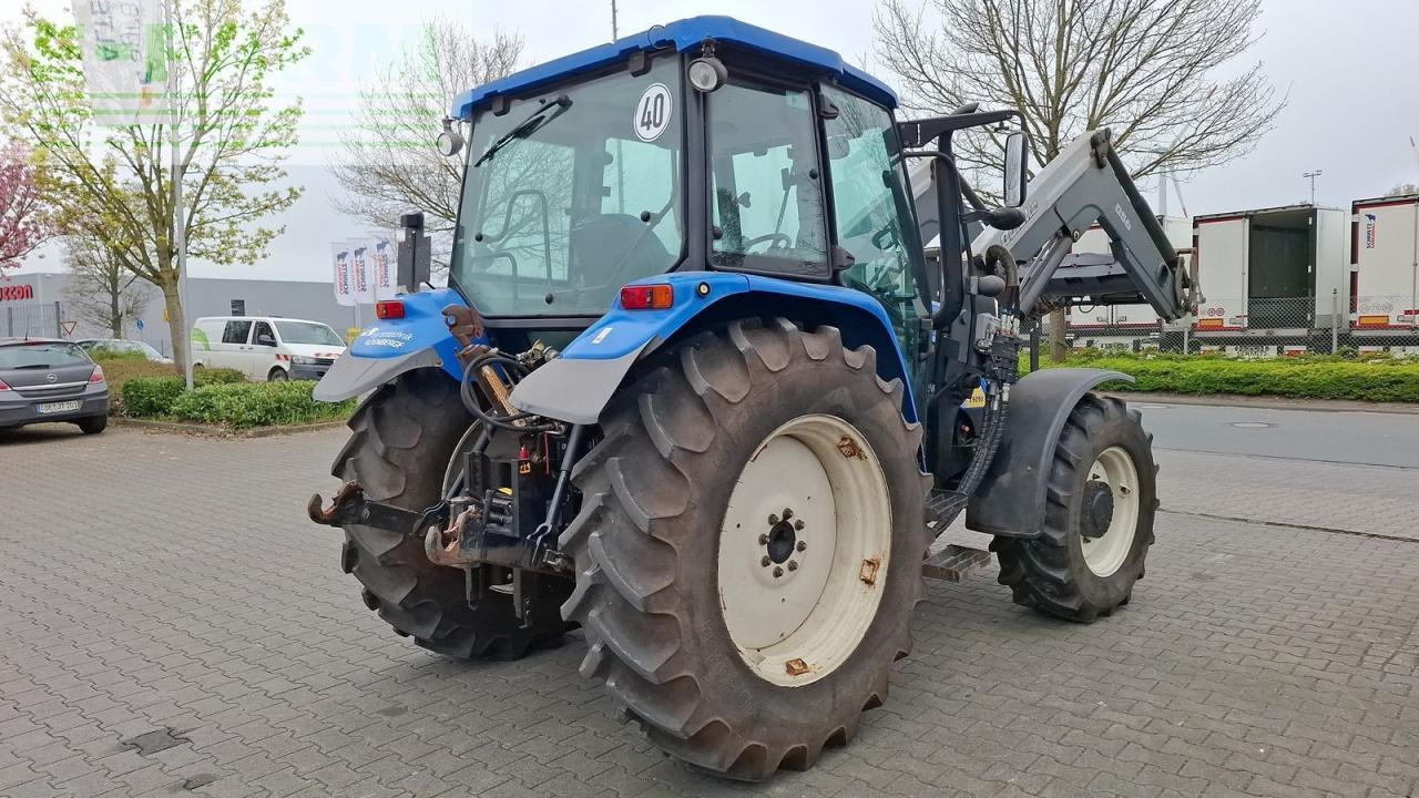 New Holland t5050 - Traktor: das Bild 5 New Holland t5050 - Traktor: das Bild 5
