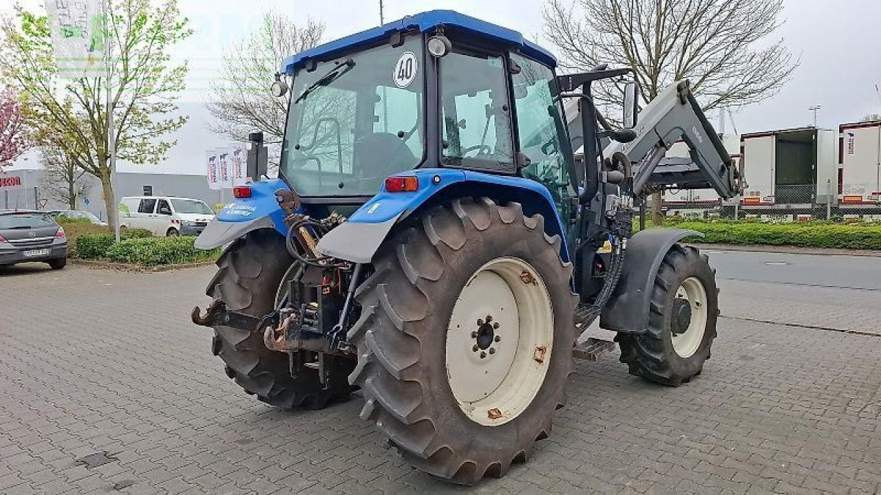 New Holland t5050 - Traktor: das Bild 5 New Holland t5050 - Traktor: das Bild 5