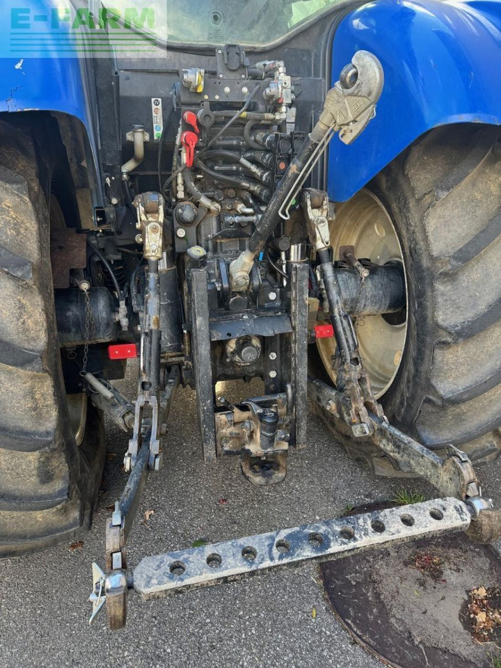 New Holland t6.140 - Traktor: das Bild 3 New Holland t6.140 - Traktor: das Bild 3