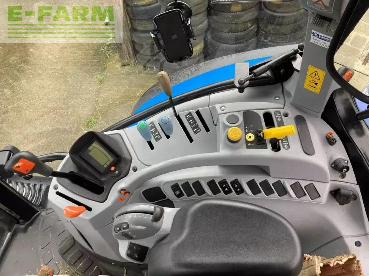 New Holland t6.155 electro command - Traktor: das Bild 5 New Holland t6.155 electro command - Traktor: das Bild 5