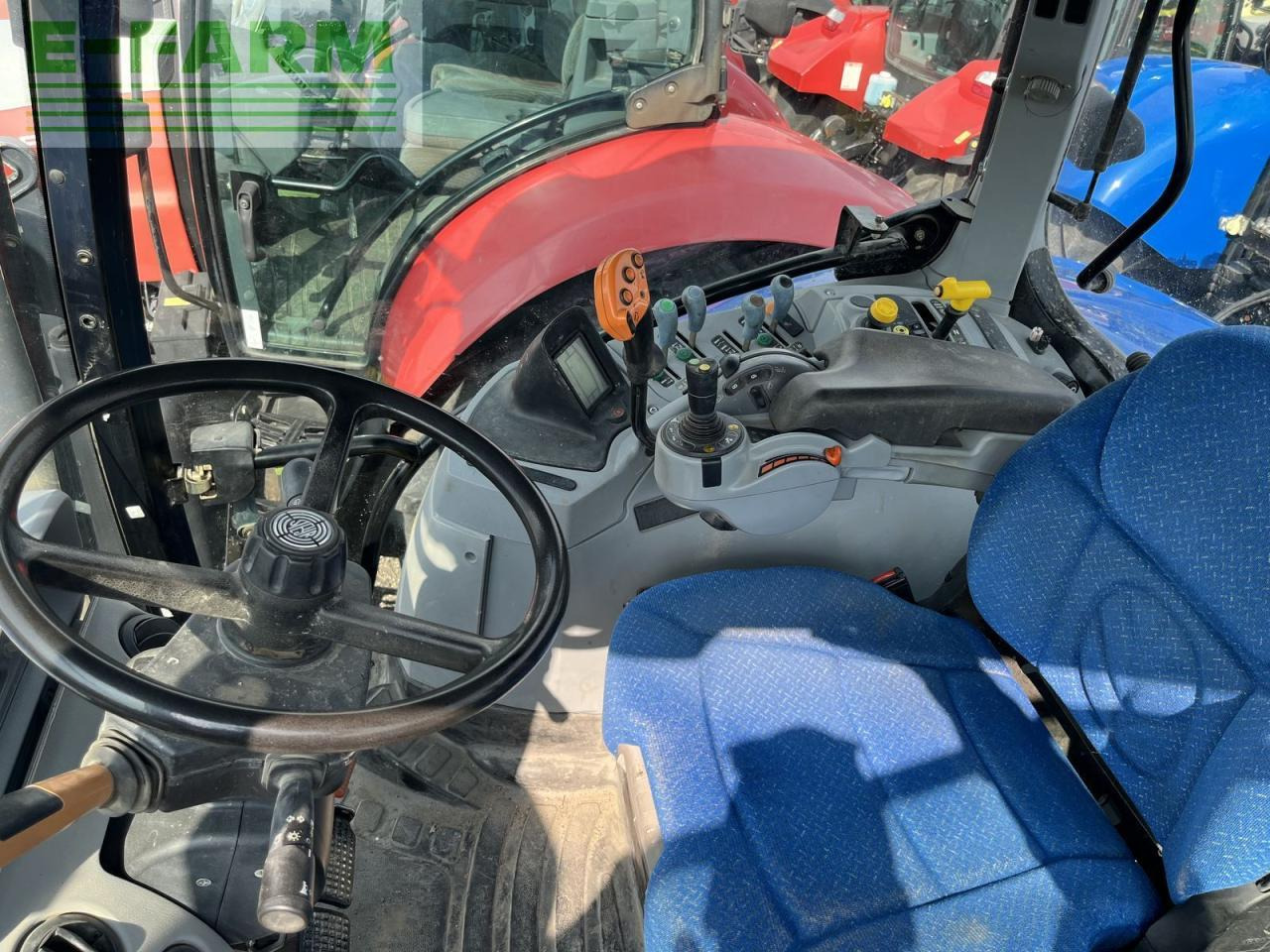 New Holland t6090 range & power command - Traktor: das Bild 5 New Holland t6090 range & power command - Traktor: das Bild 5