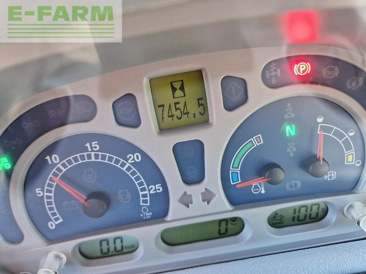 Traktor New Holland t7.200 powercommand: das Bild 9