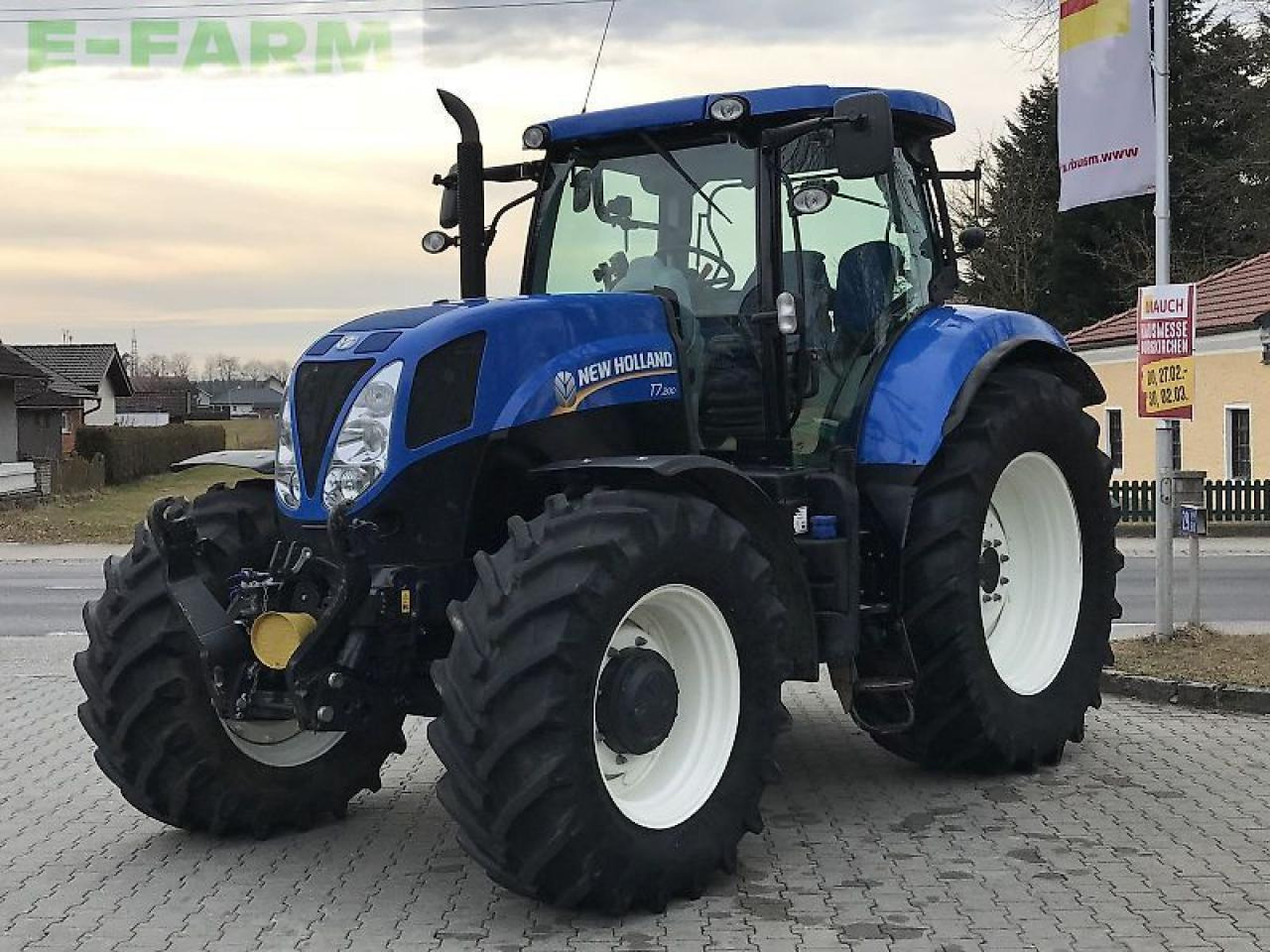 New Holland t7.200 range command - Traktor: das Bild 4 New Holland t7.200 range command - Traktor: das Bild 4
