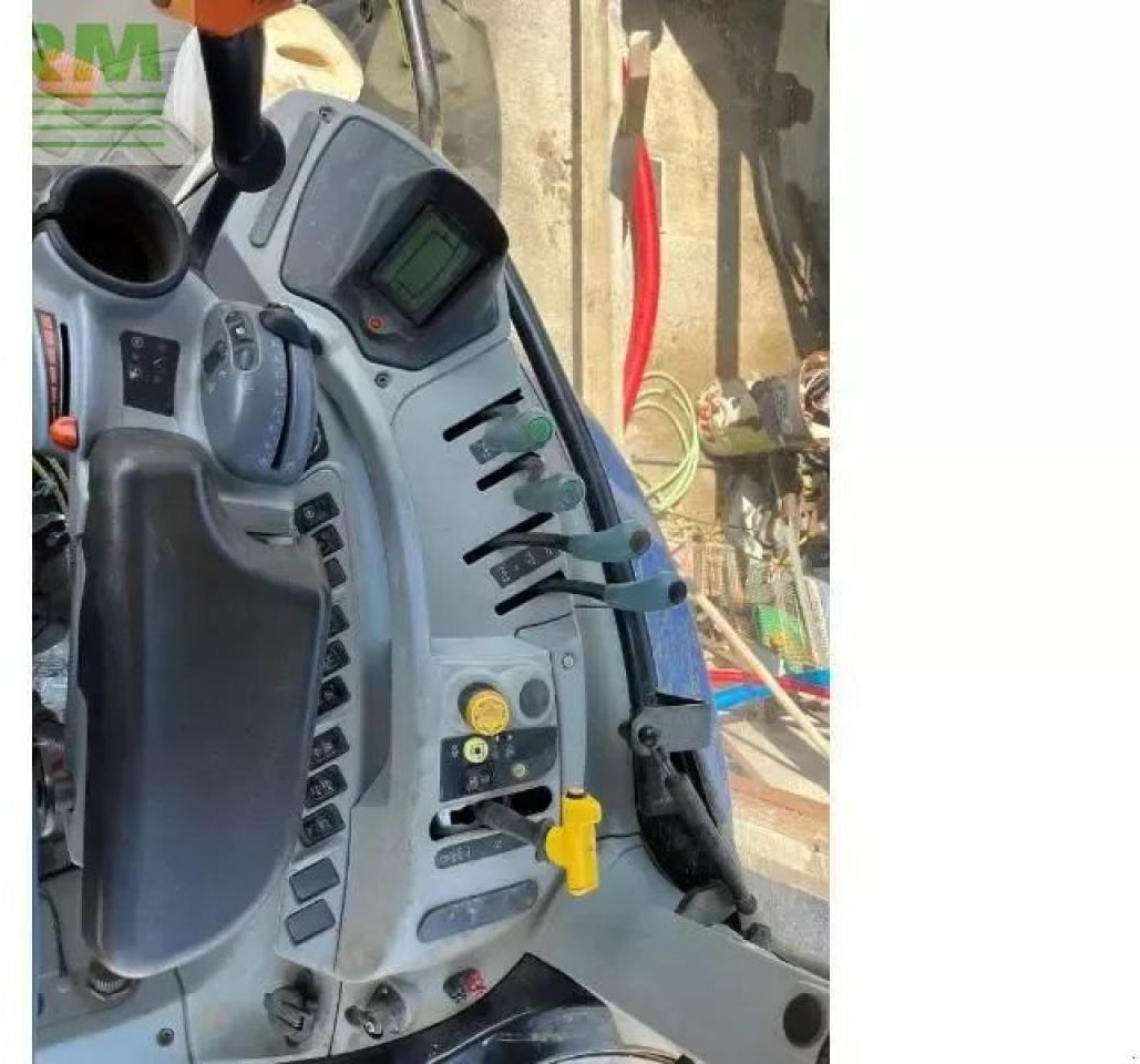 Traktor New Holland t7-230pc: das Bild 10