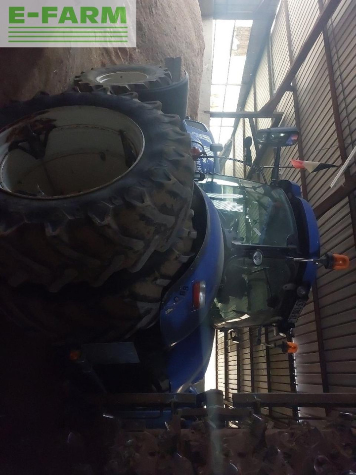 New Holland t7.250 - Traktor: das Bild 2 New Holland t7.250 - Traktor: das Bild 2