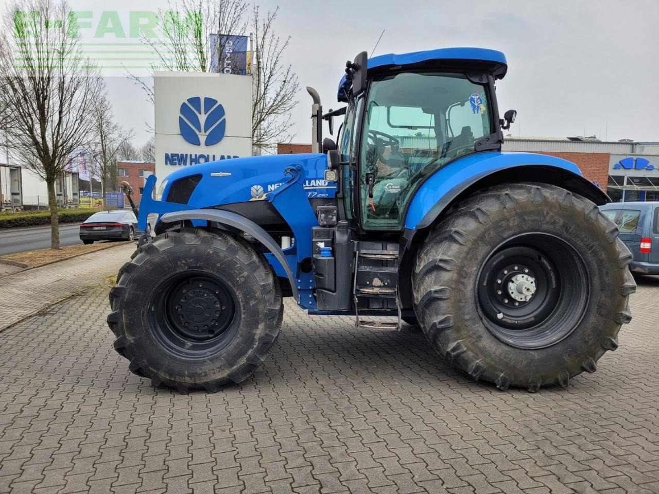 New Holland t7.250 ac - Traktor: das Bild 1 New Holland t7.250 ac - Traktor: das Bild 1