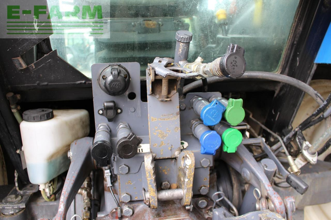 New Holland tl 80 - Traktor: das Bild 5 New Holland tl 80 - Traktor: das Bild 5
