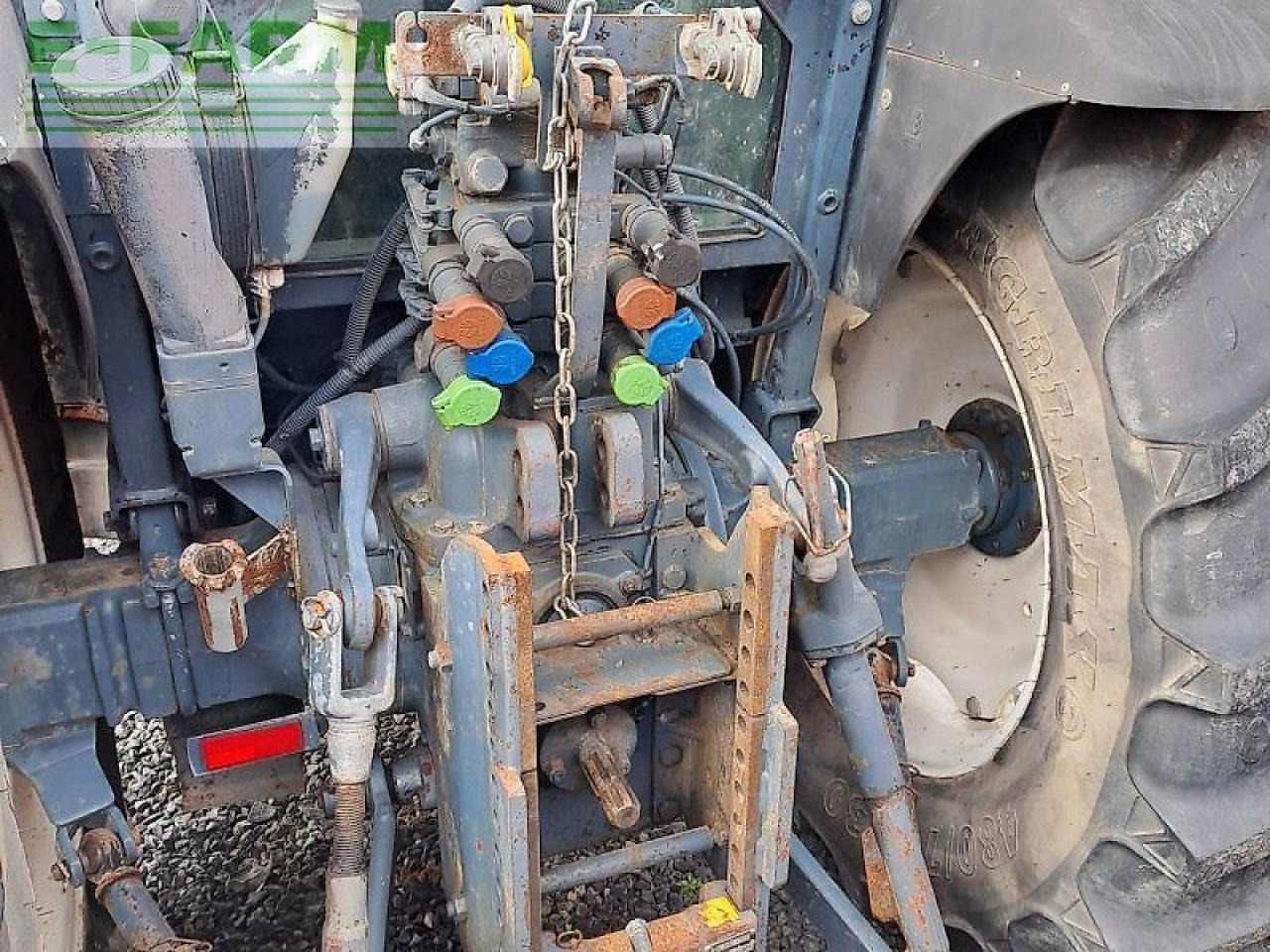 New Holland tn 75 s S - Traktor: das Bild 4 New Holland tn 75 s S - Traktor: das Bild 4