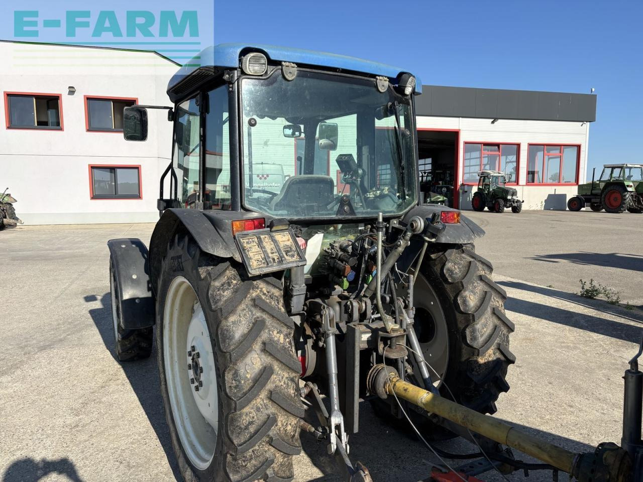New Holland tn-s 75 a S - Traktor: das Bild 4 New Holland tn-s 75 a S - Traktor: das Bild 4