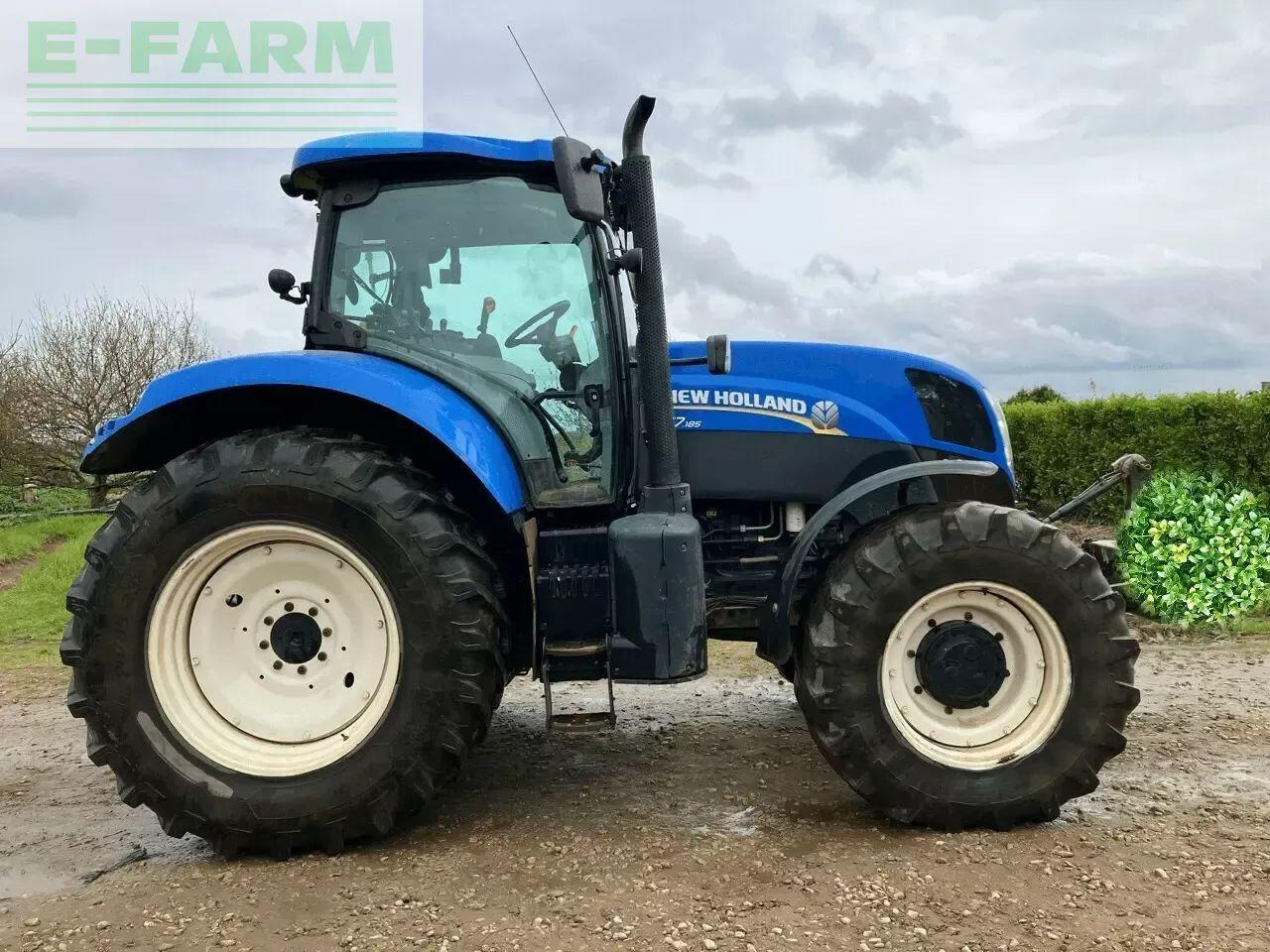 New Holland tracteur t 7.185 - Traktor: das Bild 2 New Holland tracteur t 7.185 - Traktor: das Bild 2