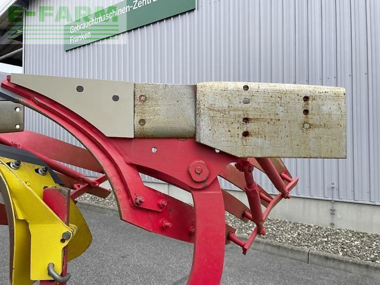 Pflug Pöttinger servo 3000 plus nova 4-scharig: das Bild 7 Pflug Pöttinger servo 3000 plus nova 4-scharig: das Bild 7