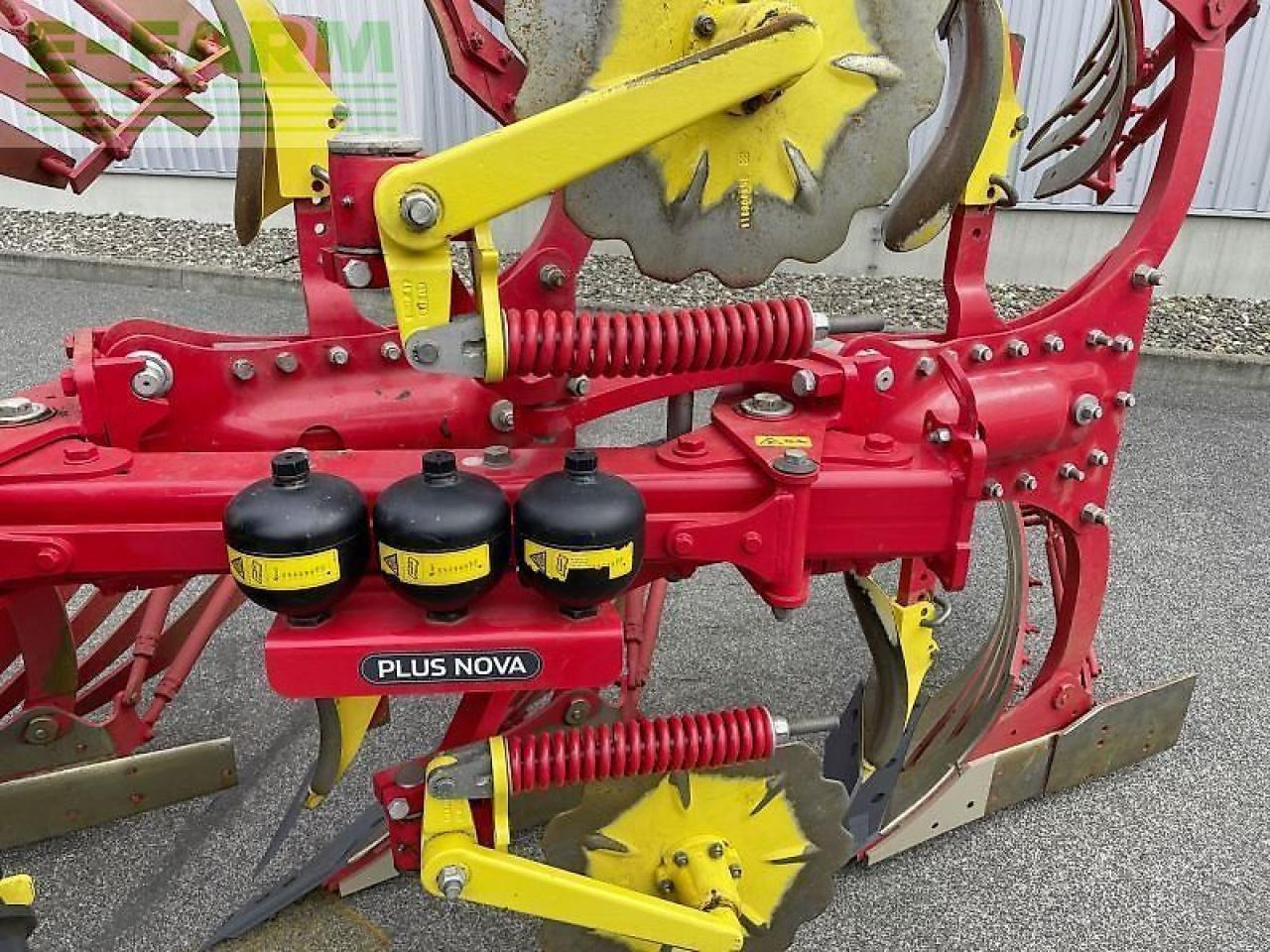 Pflug Pöttinger servo 3000 plus nova 4-scharig: das Bild 8 Pflug Pöttinger servo 3000 plus nova 4-scharig: das Bild 8