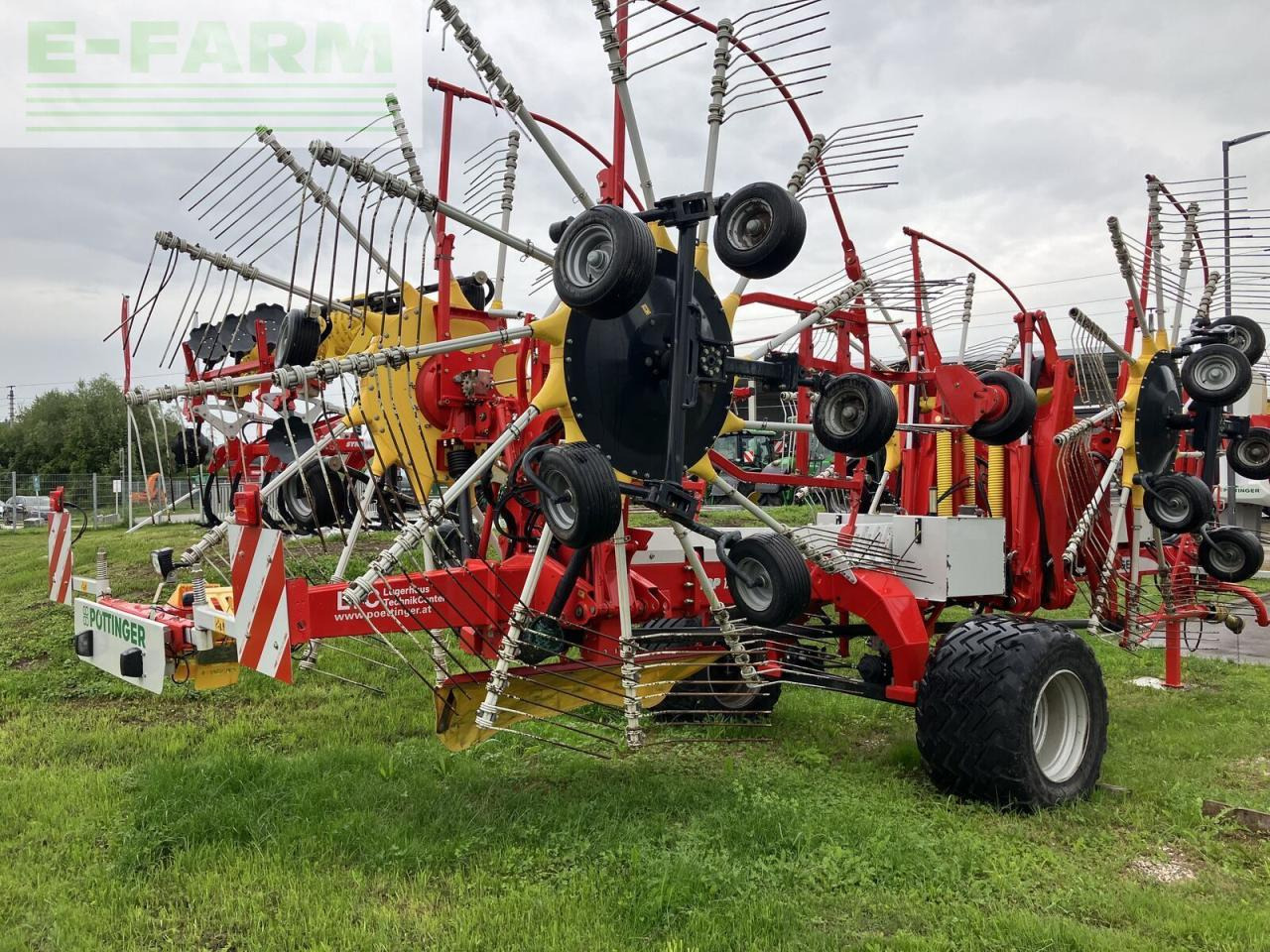 Pöttinger top 1252 c s-line - Heuwender/ Wenderechen: das Bild 3 Pöttinger top 1252 c s-line - Heuwender/ Wenderechen: das Bild 3