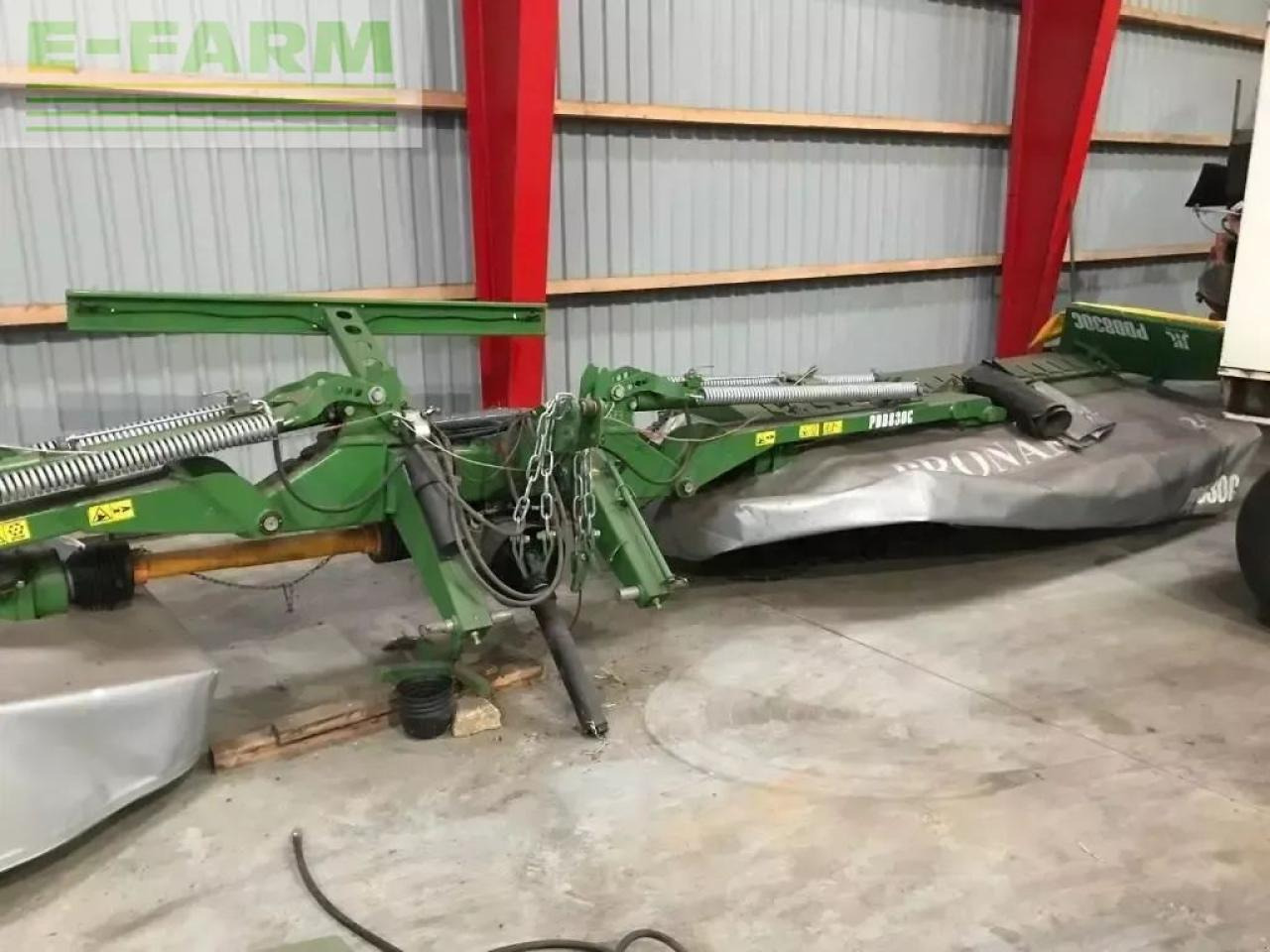 Pronar pd3000c-pdd830c - Mähwerk: das Bild 2 Pronar pd3000c-pdd830c - Mähwerk: das Bild 2